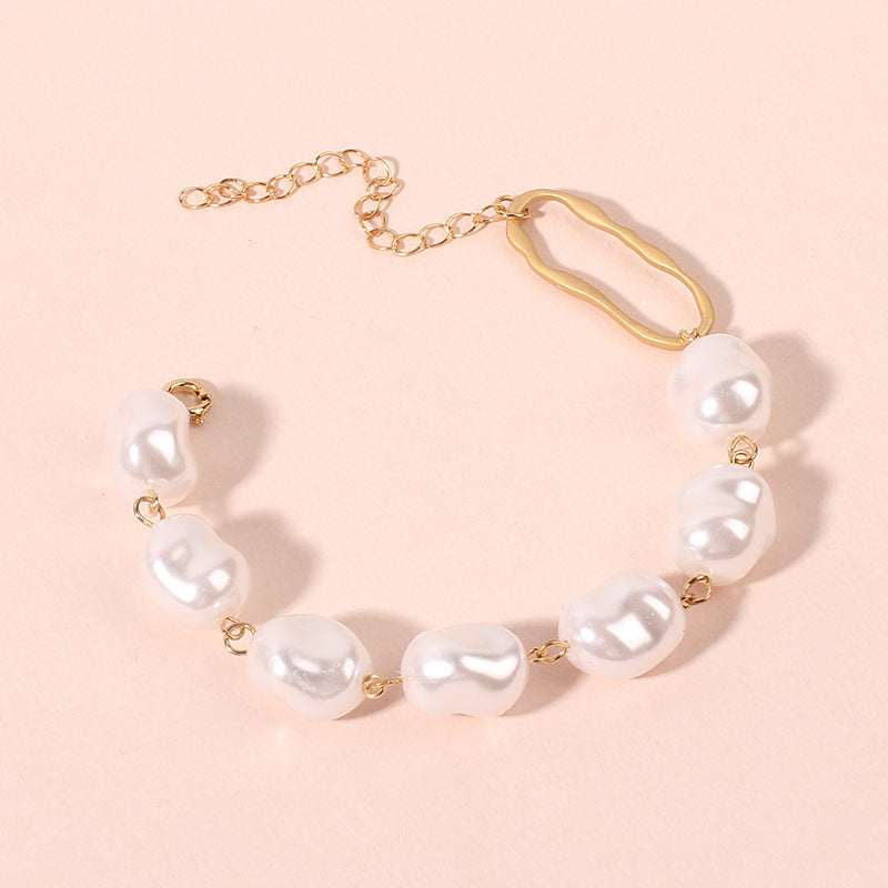 Baroque pearl bracelet